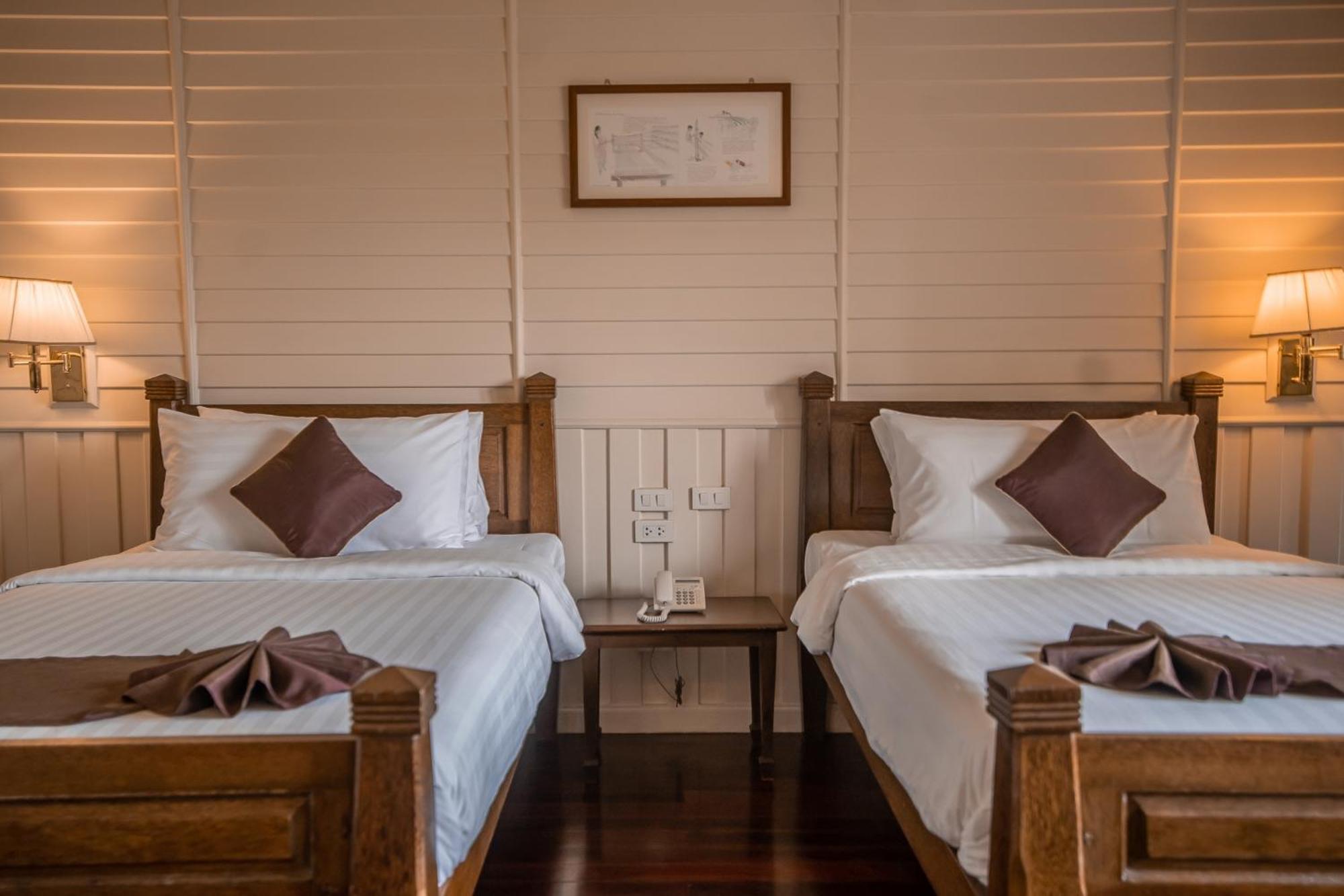 Kalanan Riverside Resort Nonthaburi Exterior photo