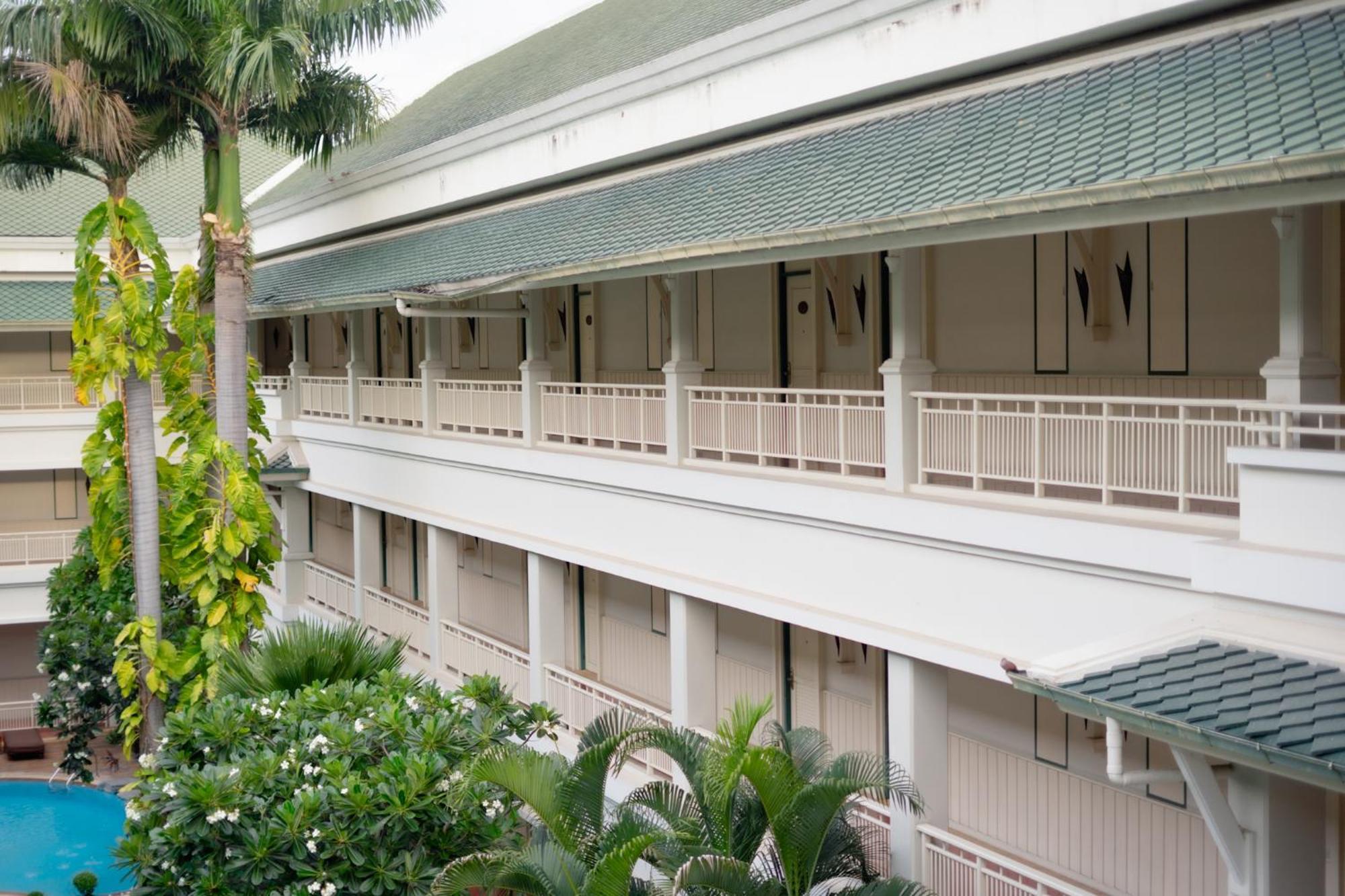 Kalanan Riverside Resort Nonthaburi Exterior photo